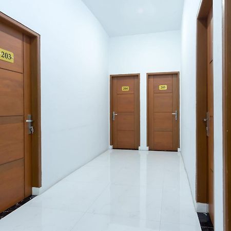 מדאן Super Oyo 839 Royal Guest House מראה חיצוני תמונה