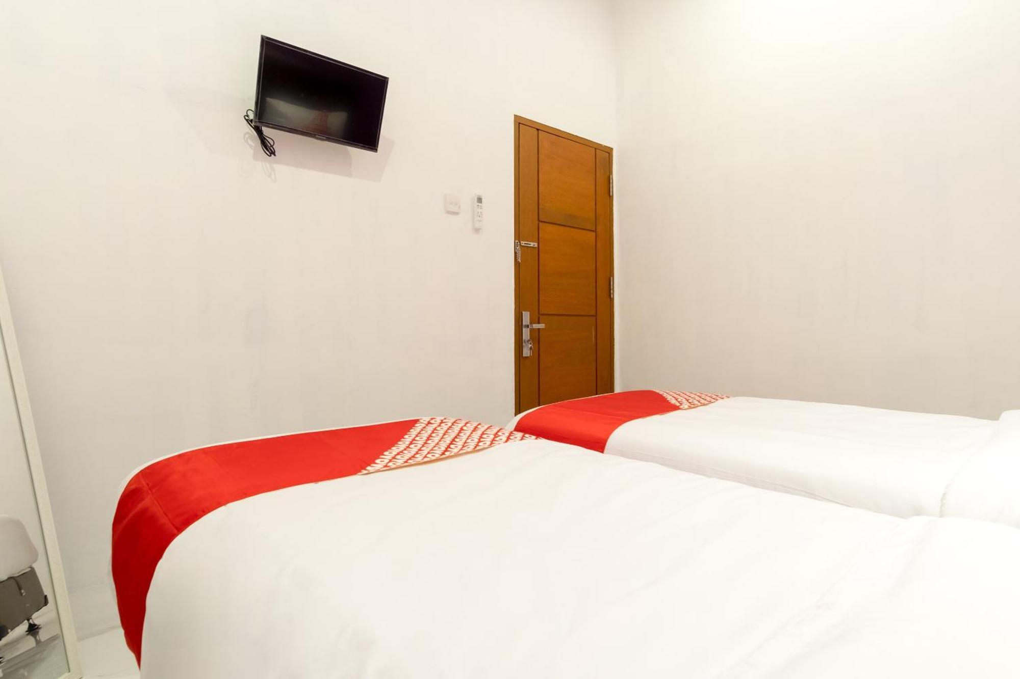 מדאן Super Oyo 839 Royal Guest House מראה חיצוני תמונה