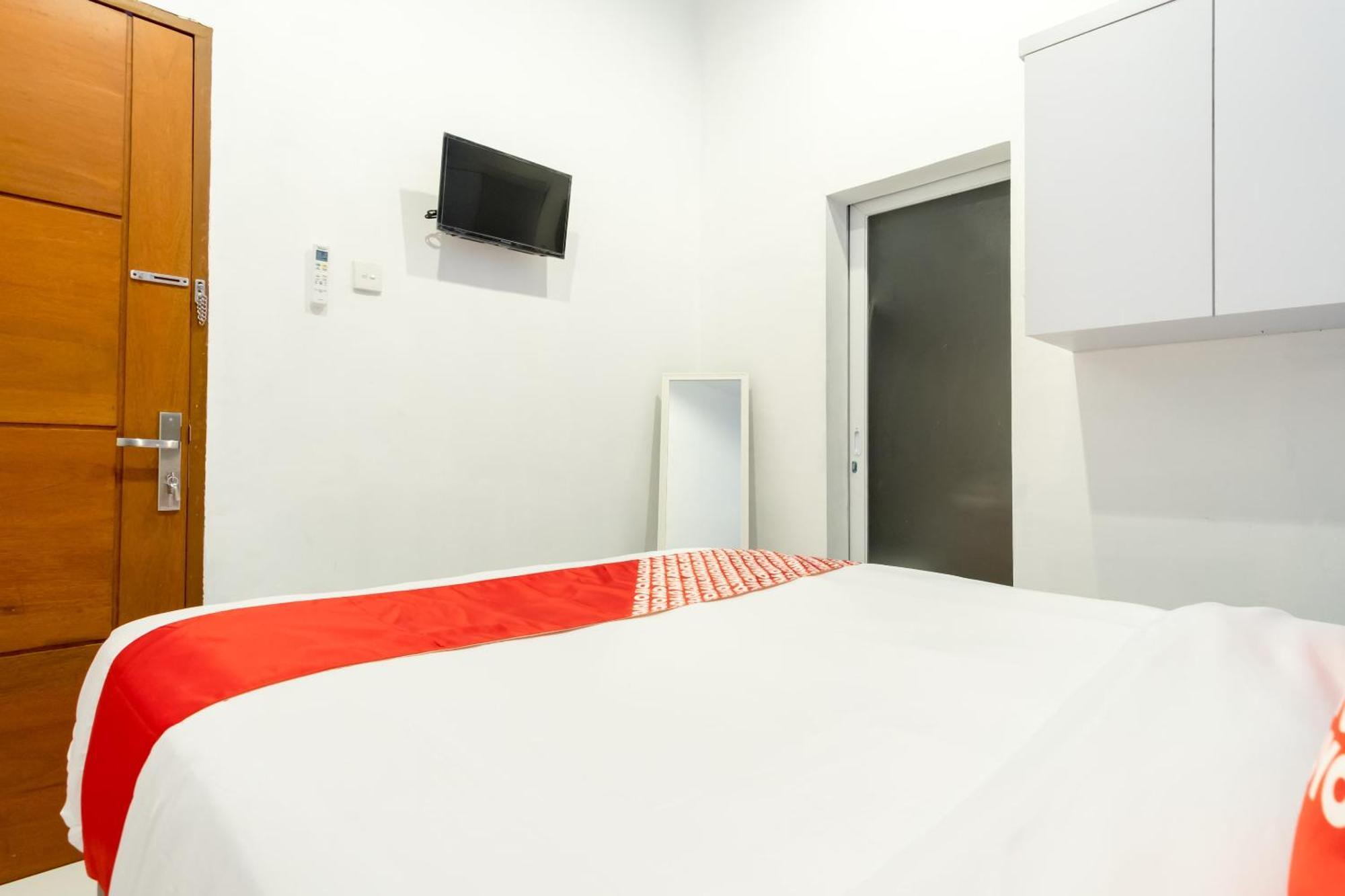 מדאן Super Oyo 839 Royal Guest House מראה חיצוני תמונה