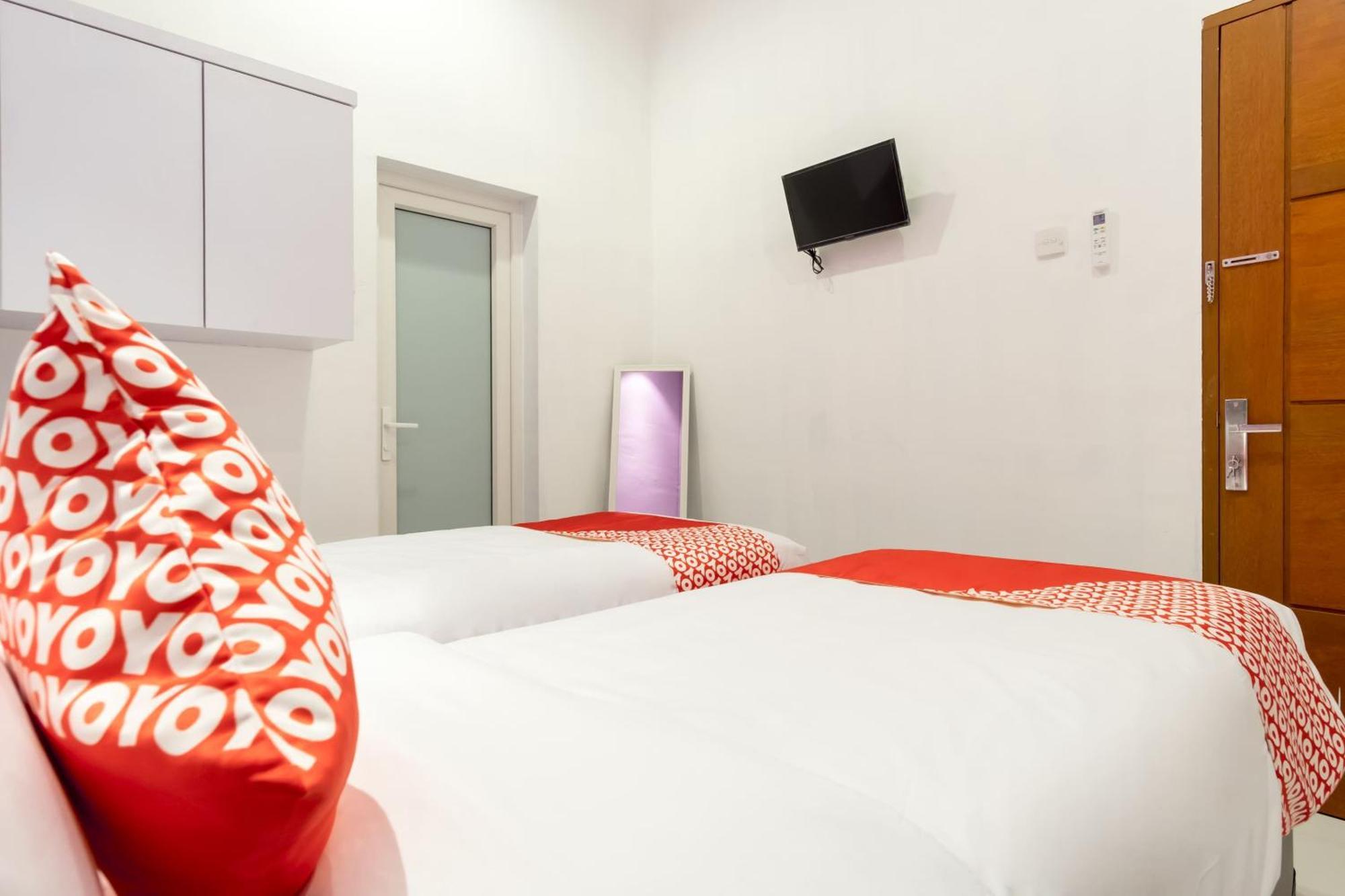 מדאן Super Oyo 839 Royal Guest House מראה חיצוני תמונה
